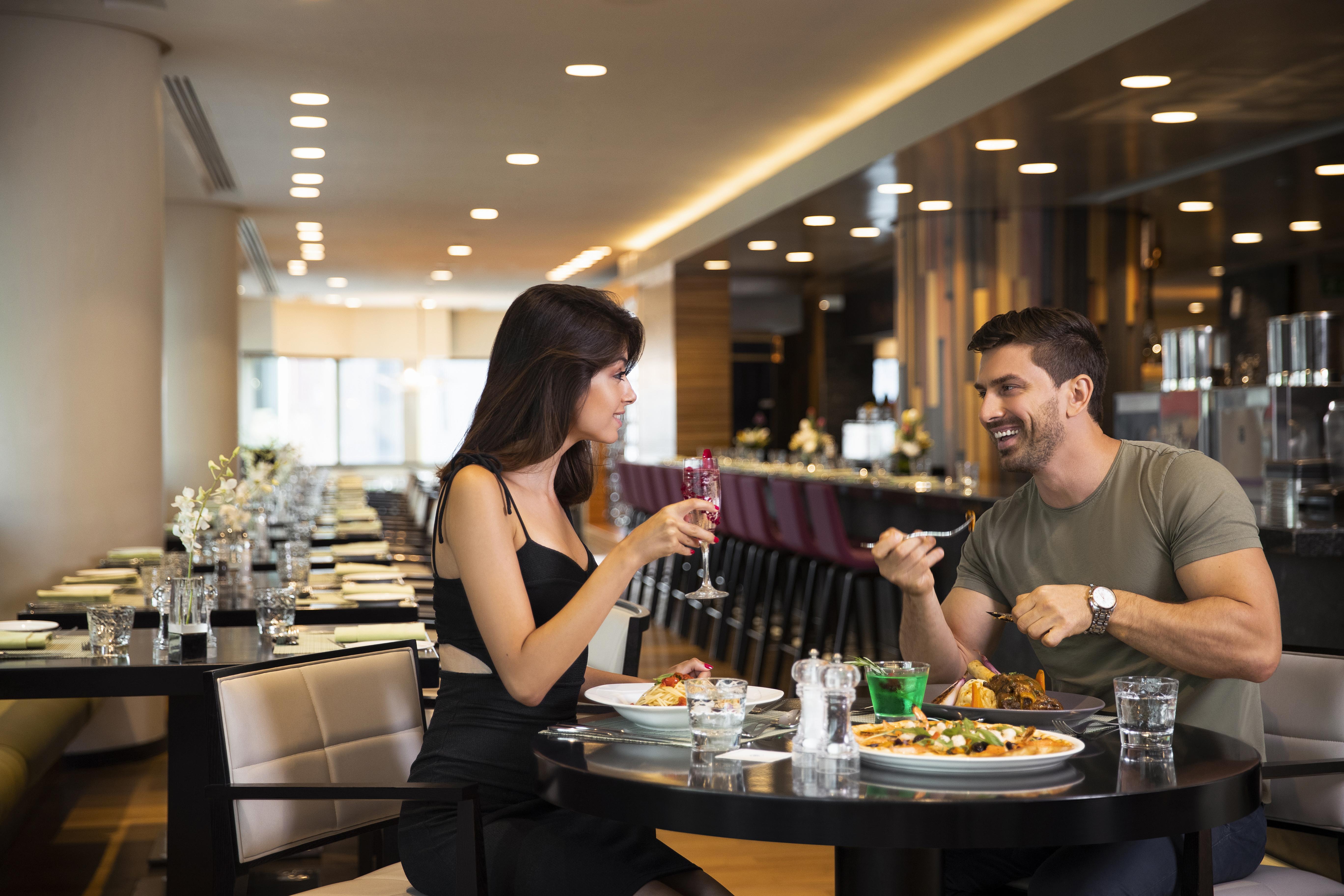 Towers Rotana - Hotel Dubai