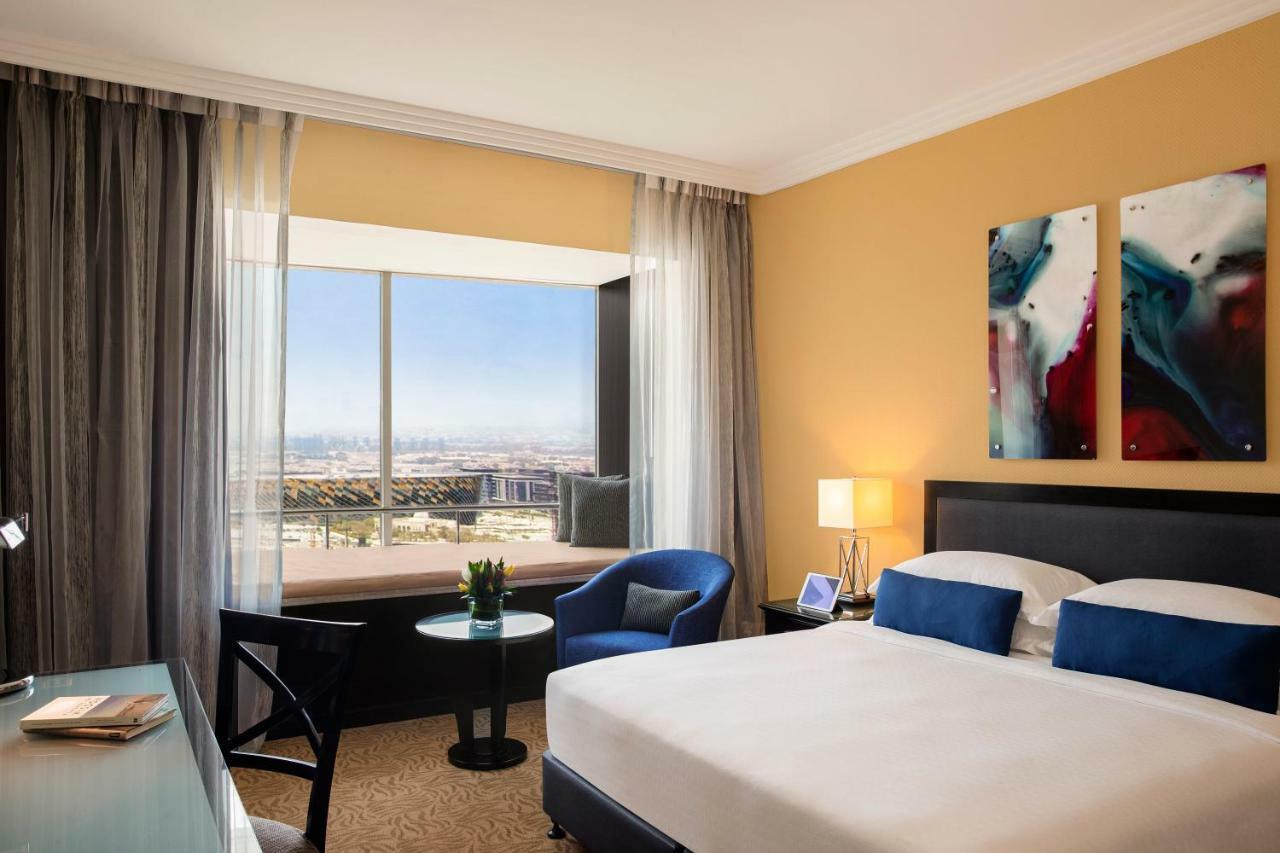 Towers Rotana - Hotel