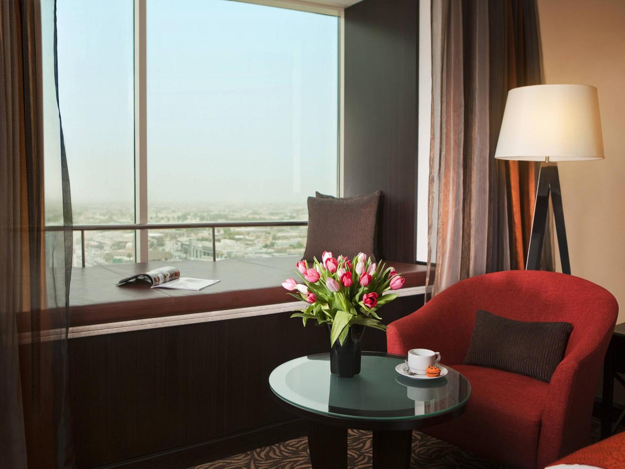 Towers Rotana - Hotel
